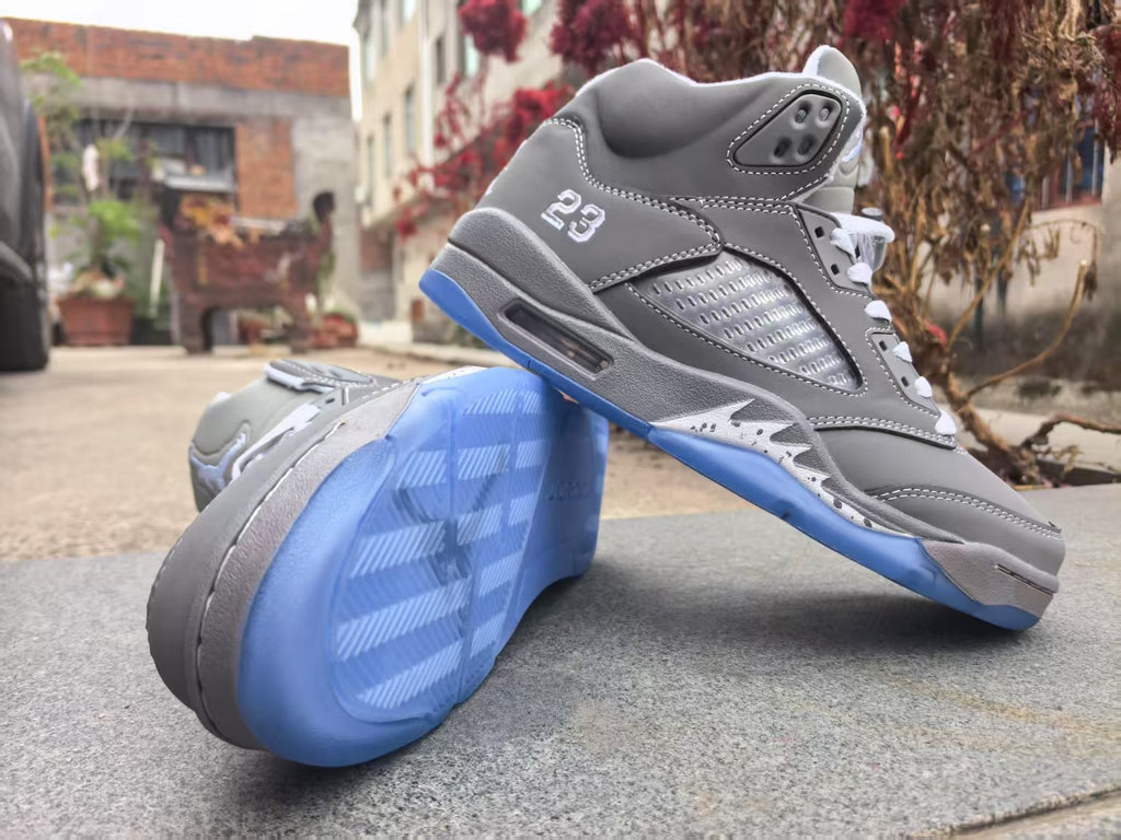 Air Jordan 5 Retro "Grey" Sneakers