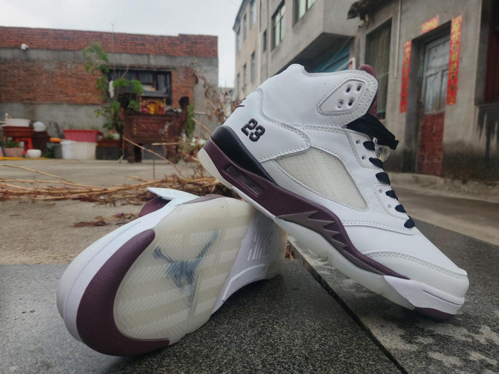 Air Jordan 5 Retro "Violet Ore" Sneakers