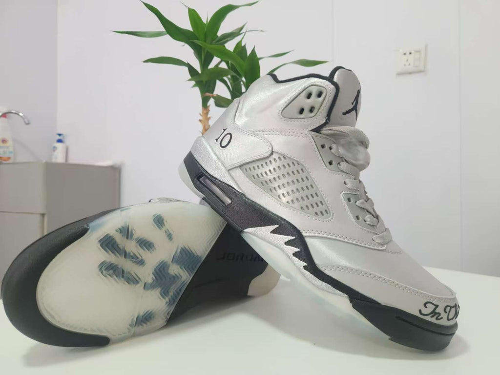 Air Jordan 5 Retro "Wings" Sneakers
