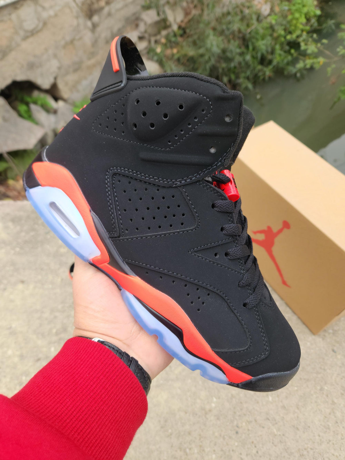 Air Jordan 6 "Shattered Backboard" Black Red Sneakers