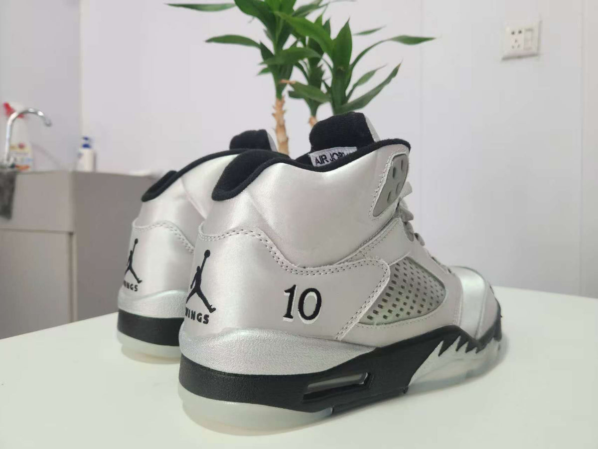 Air Jordan 5 Retro "Wings" Sneakers