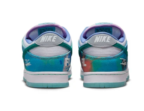 Nike SB Dunk Low Futura Laboratories – Bleached Aqua | HF6061-400