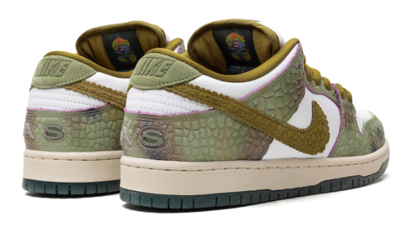 SB Dunk Low Alexis Sablone – Chameleon | HJ3386-300