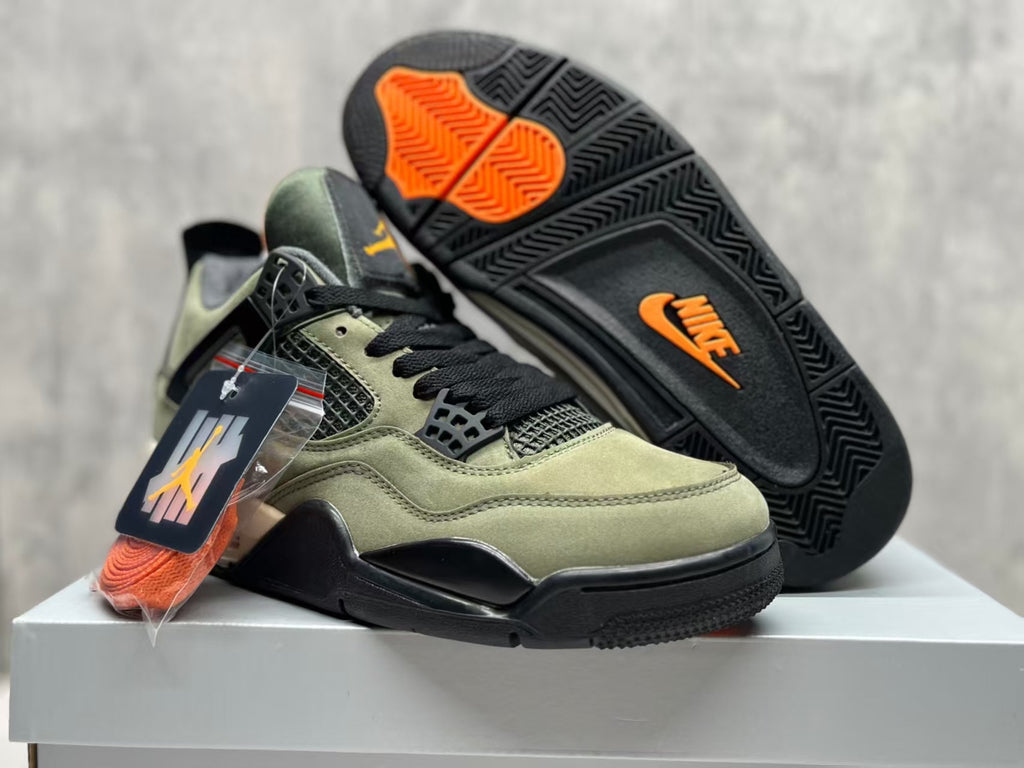 Air Jordan 4 Retro "Silk Green" Sneakers