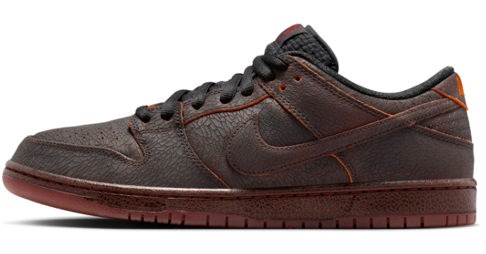 Nike SB Dunk Low Sneakers – Krampus | HV1668-001