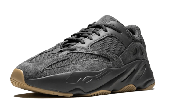 Yeezy Boost 700 Sneakers – Utility Black | FV5304
