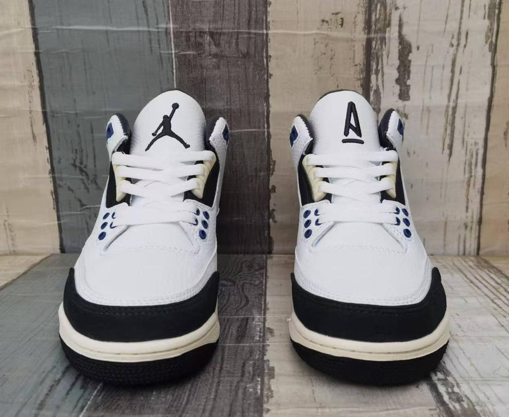 Air Jordan 3 Retro Sneakers – White Grey Blue