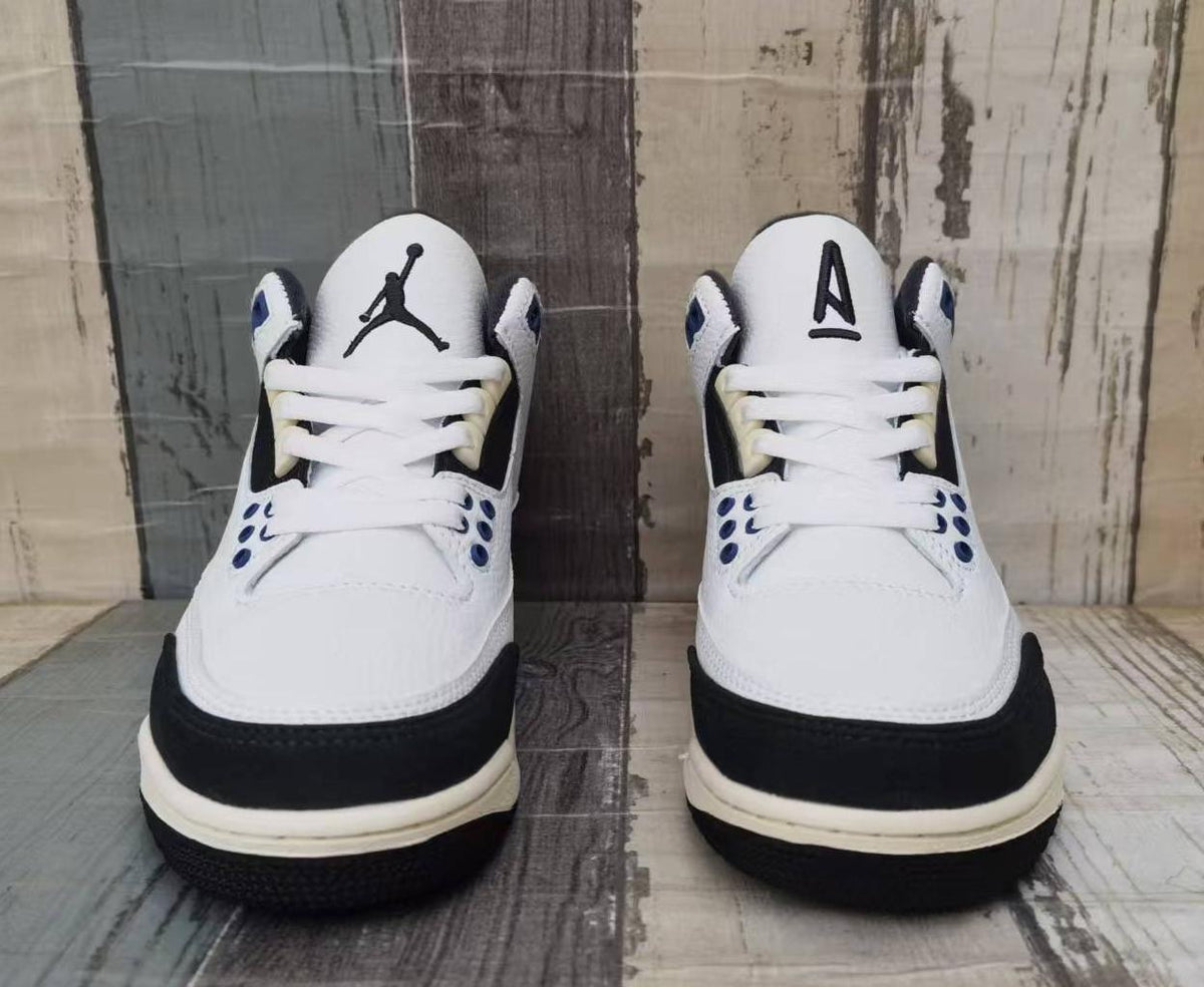 Air Jordan 3 Retro Sneakers – White Grey Blue