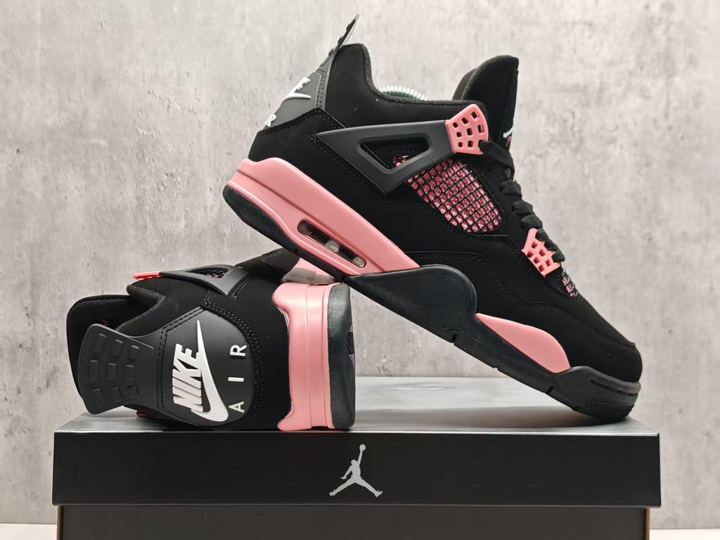 Air Jordan 4 Pink Thunder – Rose Voltage
