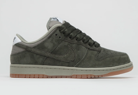 Nike SB Dunk Low Pro B Sneakers – Sequoia Light Army White