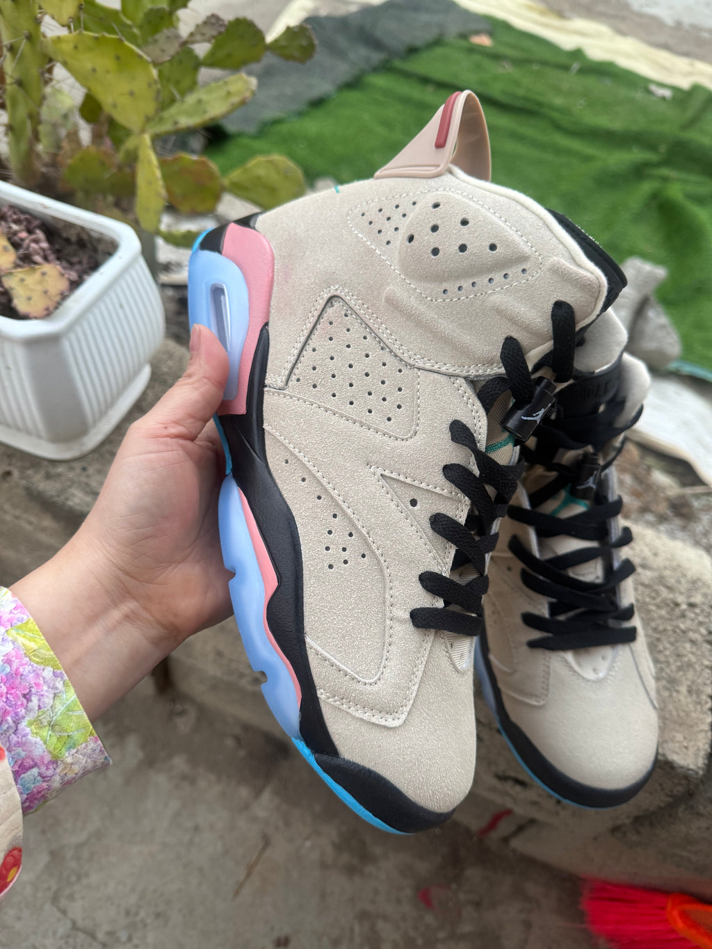 Air Jordan 6 Cream/Green Sneakers | Verdant Pause